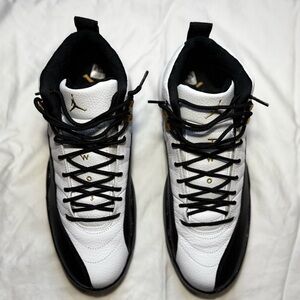 Men's Air Jordan 12 Retro
Size: 11.5
Color: White/Metallic Gold/Black
CT8013 170